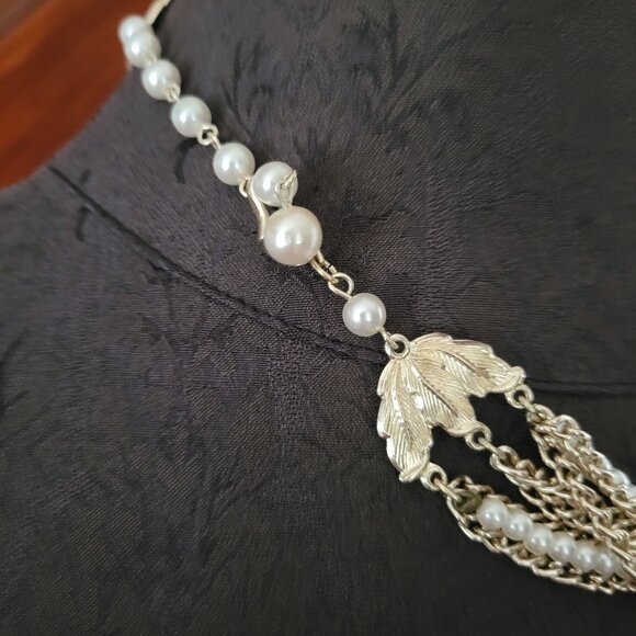 Vintage Multi-Strand Pearl & Gold Tone Chain Necklace - Picture 3 of 5